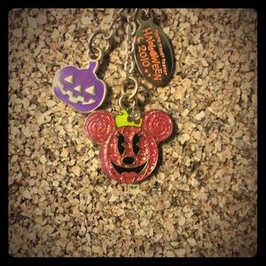 Disney Tokyo Halloween Minnie Key/Phone Charm 2010